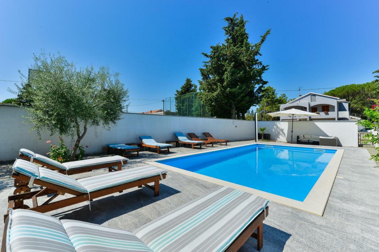 Apartment Crno Zadar