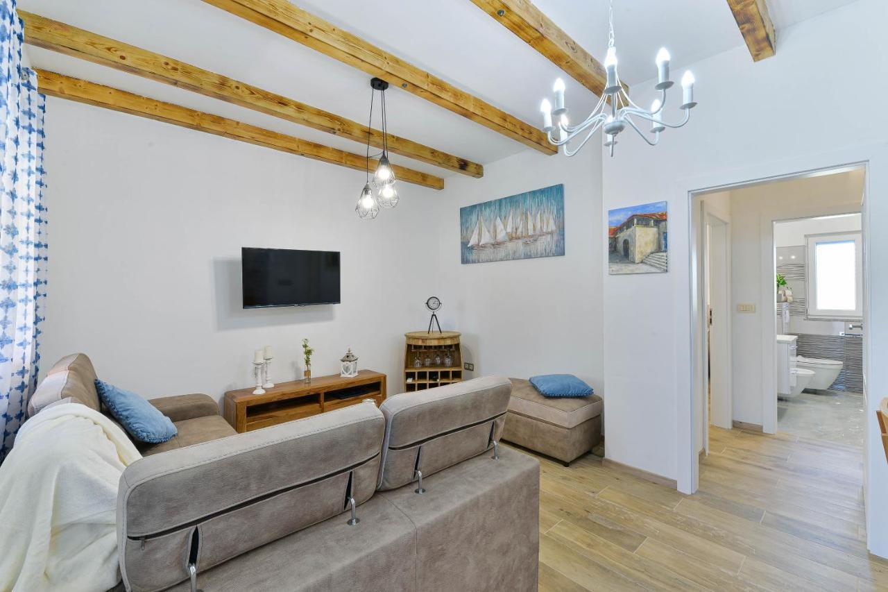 Apartman Crno *