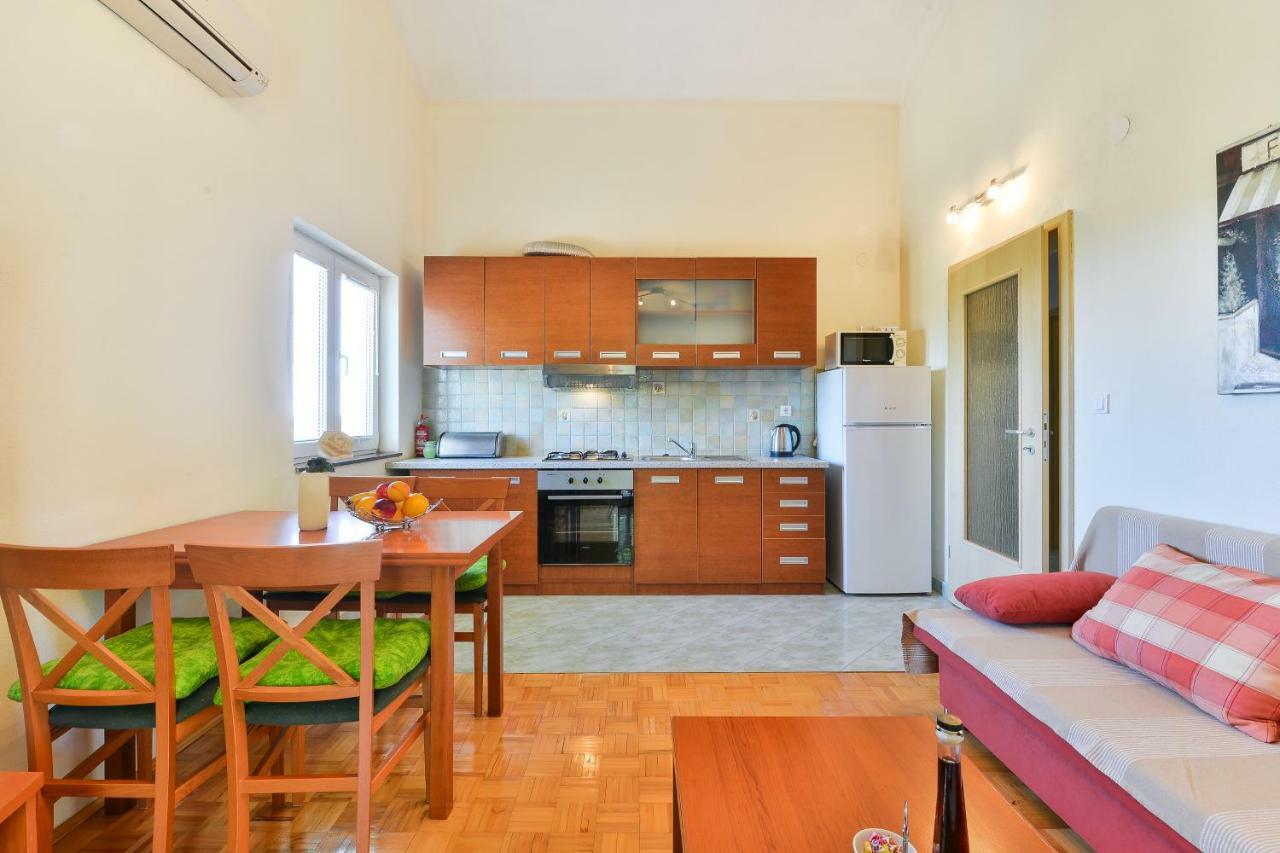 Crno Apartman Zadar